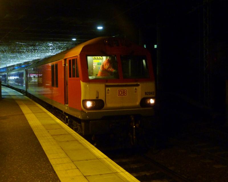 Photo of Passenger Working of the Year 2011? 92042 1C11 Edinburgh to Carstairs sleeper 26th Oct