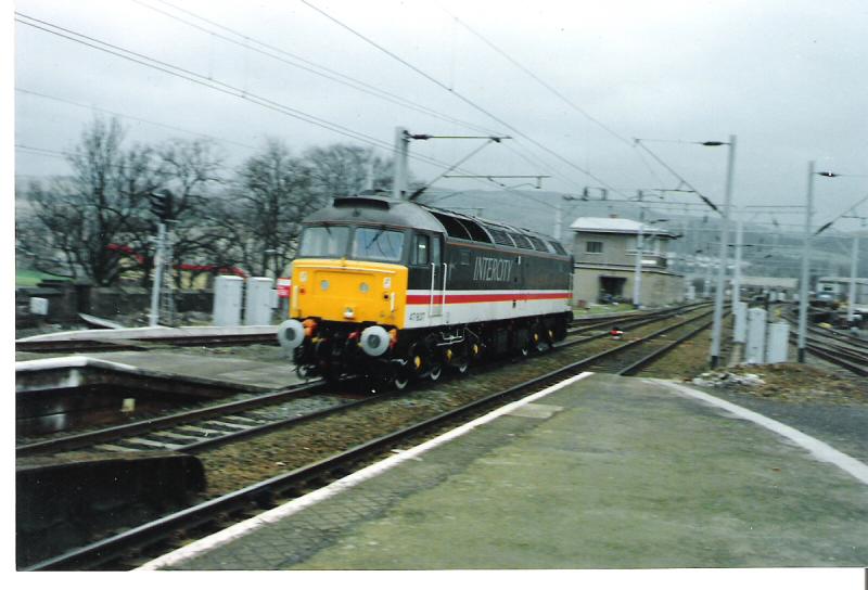 Photo of 47837 at dumbarton central after working the royal trin to helensburgh central april 1990.jpg