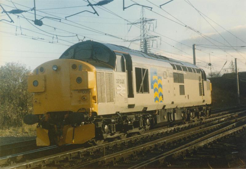 Photo of 37 035 Mossend North Jcn