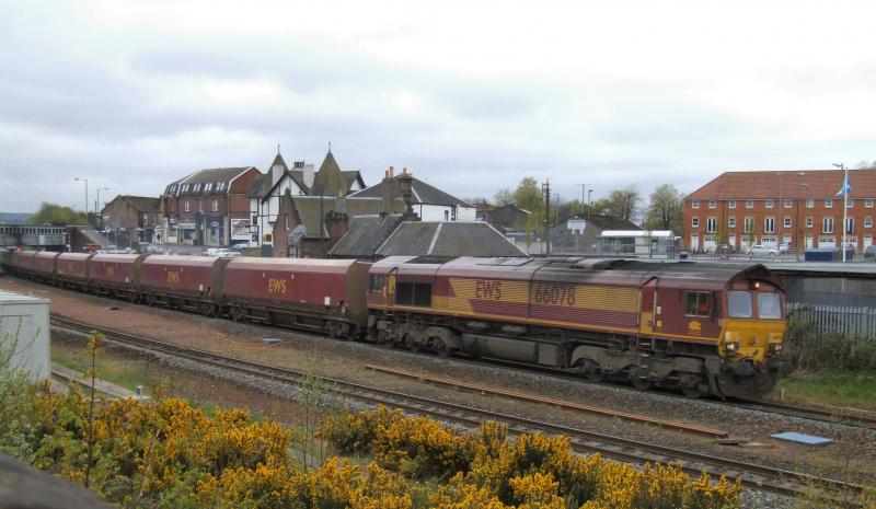 Photo of 66078 passes Larbert with 6G08. 30.4.12