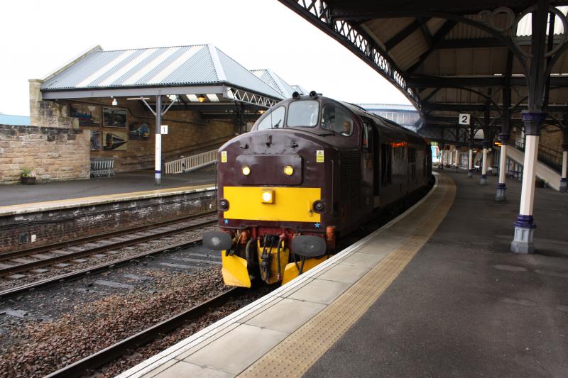 Photo of 37685 1H79 kingussie-dundee.