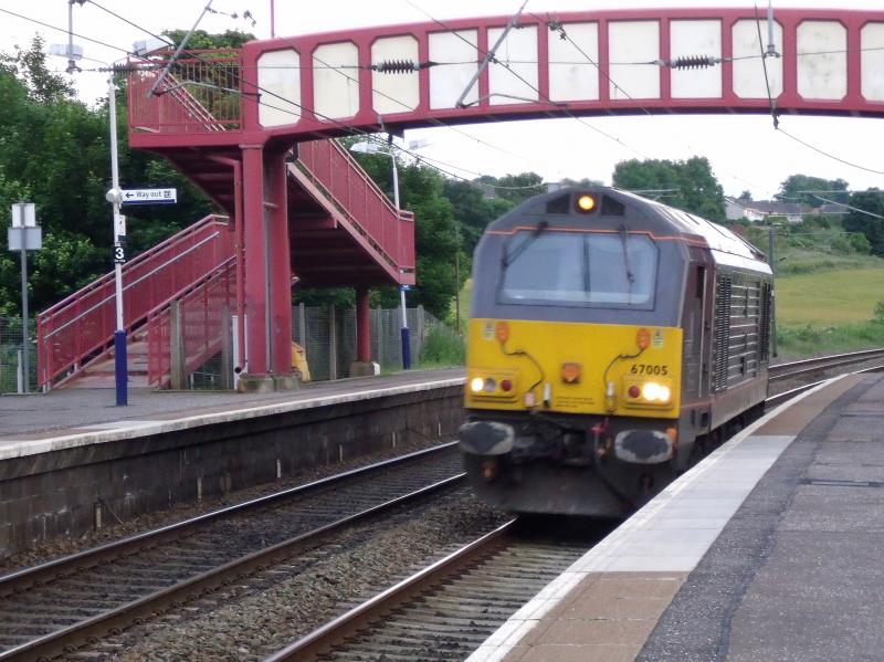 Photo of 67005 at Curriehill