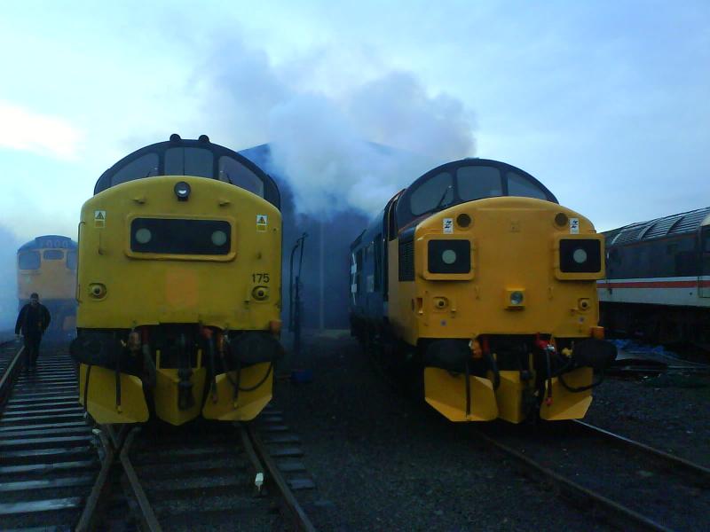 Photo of 37025 and 37175