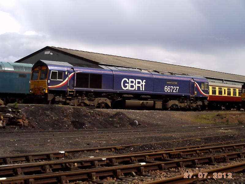 Photo of 66727 in Boness