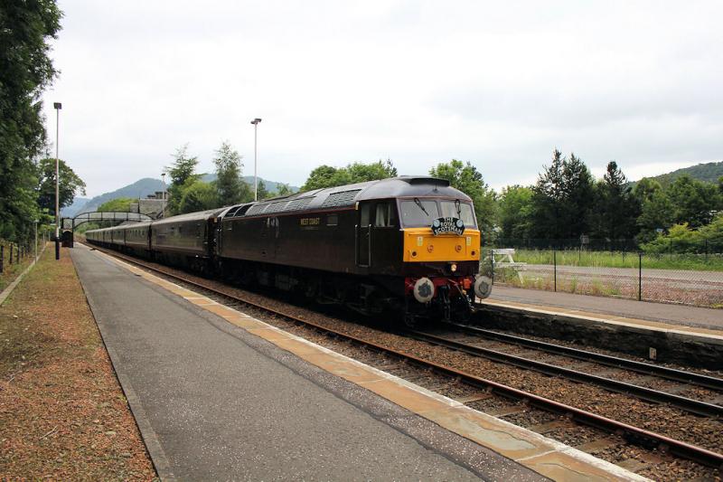 Photo of 47804 Southbound on the Royal Scotsman Tour Of Britain