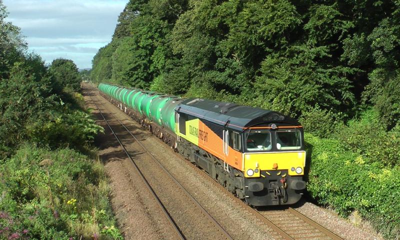 Photo of 66850 Linkwood Tanks Approaching Dundee