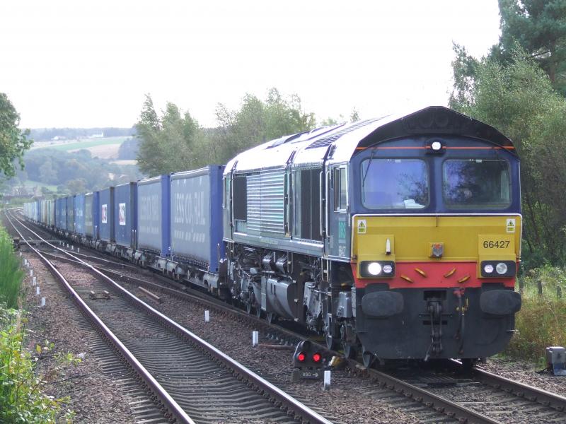 Photo of 4A13 with 66427approaches Ladybank 