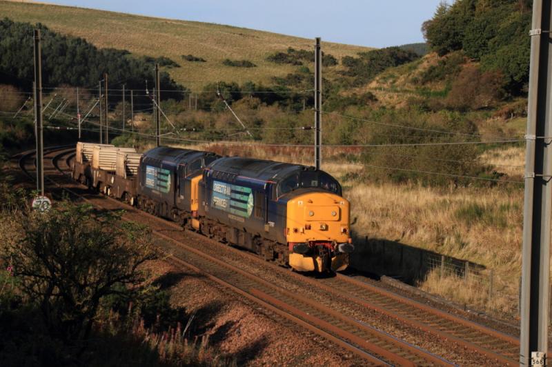 Photo of 6M50 at Penmanshiel in the Sun