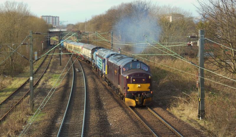 Photo of 37685 57304 334002 6Z58 Yoker to Kilmarnock 17/02/13 Garscadden