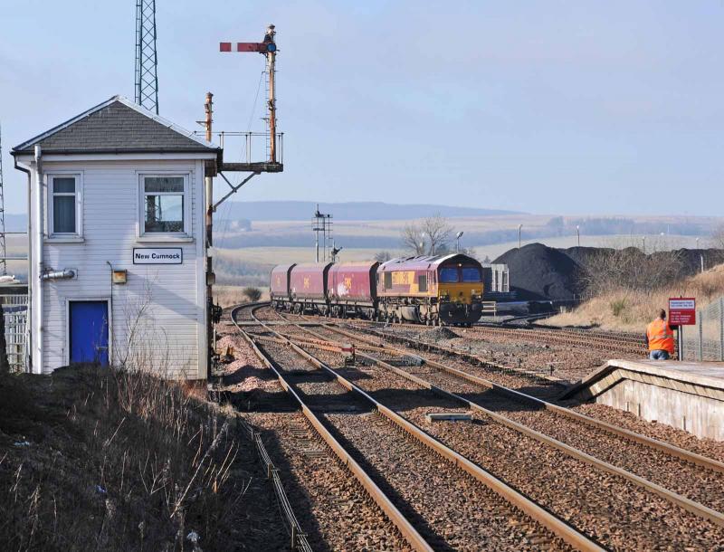 Photo of 66177 At New Cumnock