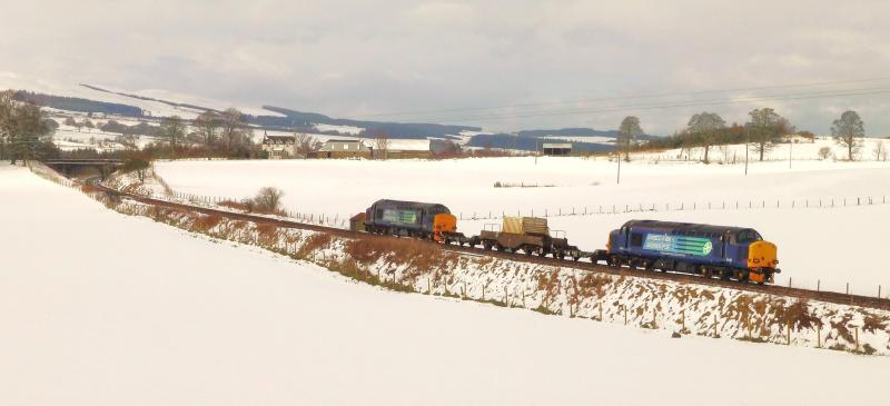 Photo of 37602 and 37218 on 6S99 Carlisle to Georgemas Siding at Glendevon Road bridge