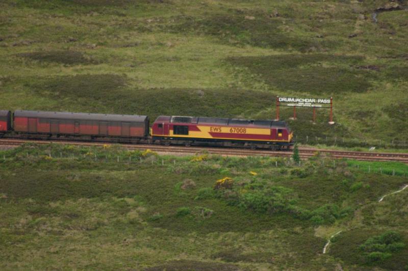 Photo of 67008 at Druimuachdar