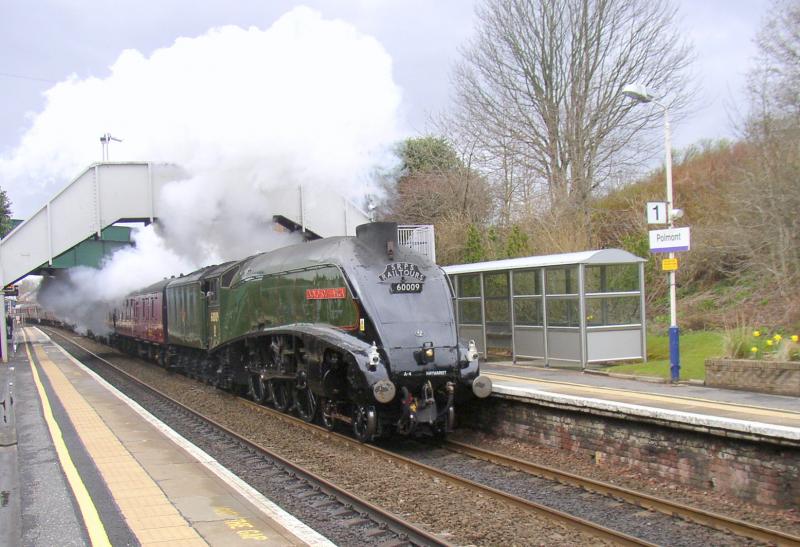 Photo of 60009 passes Polmont