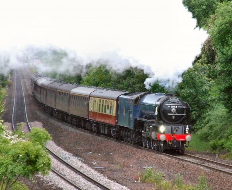 Photo of 60163 thunders through Larbert with 1Z63 for Inverness.