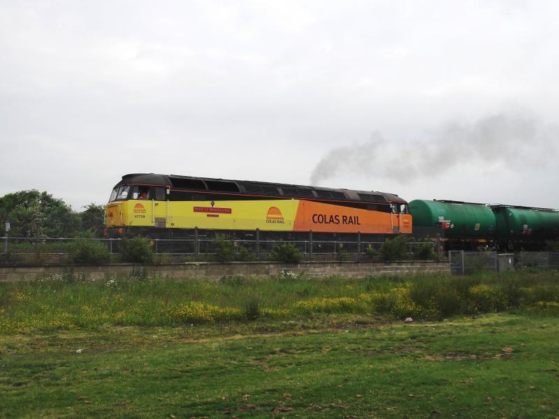 Photo of 47739 on 6R46 Grangemouth to Prestwick tanks