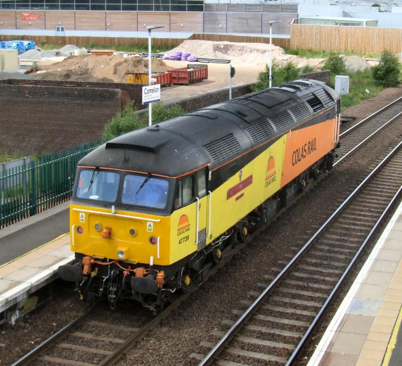 Photo of 47739 passes Camelon with 0Z47 Bo'ness - Carlisle.