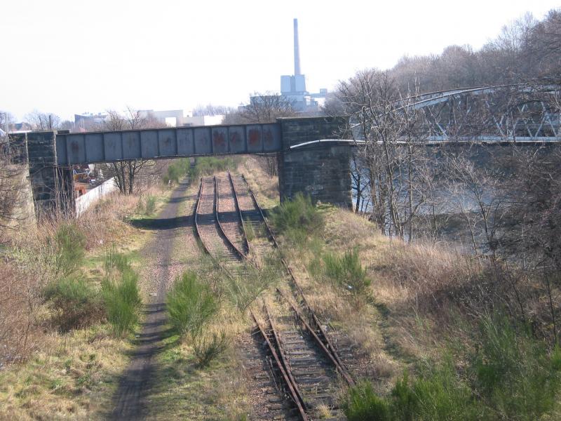 Photo of Approaching Leven, Fife-2009-1