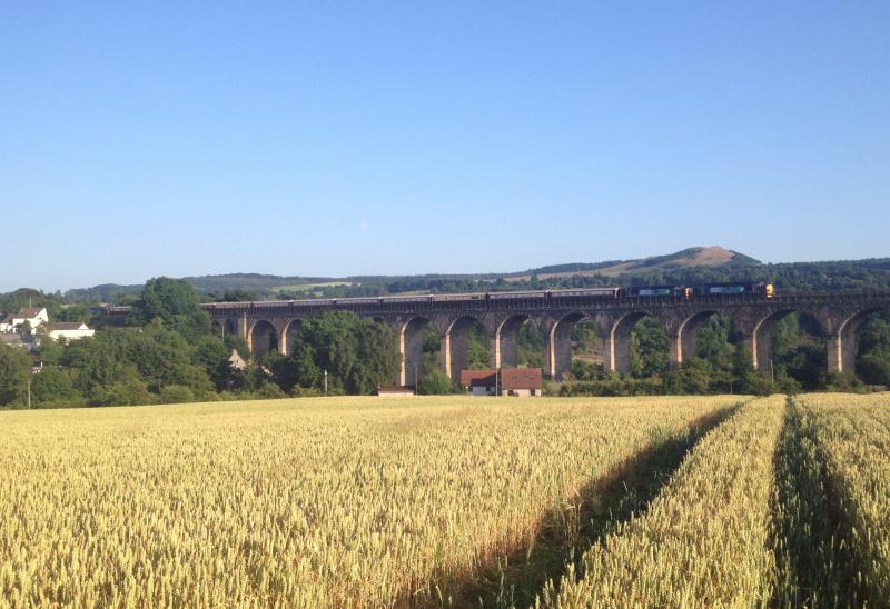 Photo of 37423 37409 19/07/13 Northern Belle Linlithgow Viaduct