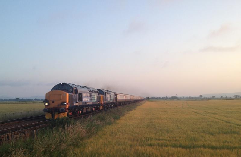 Photo of 37423 37409 19/07/13 Northern Belle Kingston LC