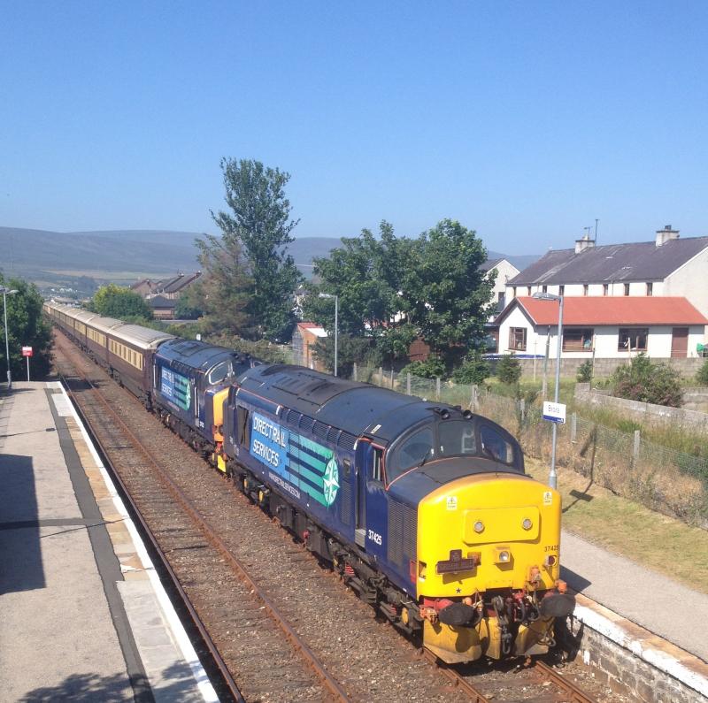 Photo of 37425 37423 20/07/13 Northern Belle arriving Brora