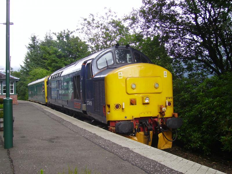 Photo of 37409 at Arrochar and Tarbet