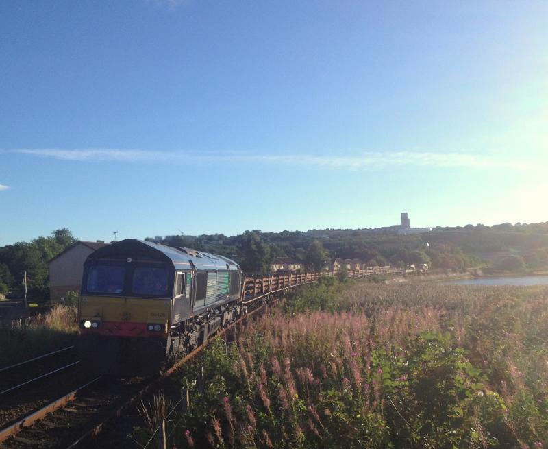 Photo of 66426 6K12 Dyce to Mossend at Invergowrie Bay