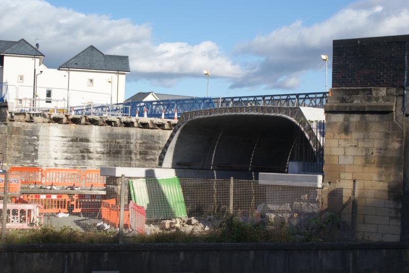 Photo of Some Con-arch sections at Shore Road Span 5 were placed last night