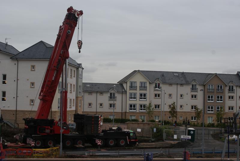 Photo of The 450tonne crane has now swapped sides at Stirling