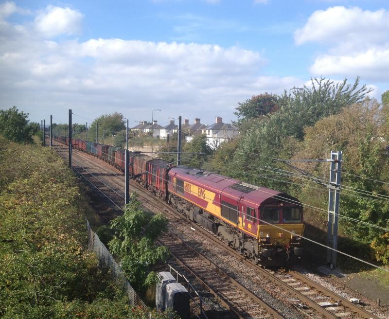 Photo of 66103 7Z44 Inverkeithing Yard to Doncaster Belmont departs Prestonpans Loop