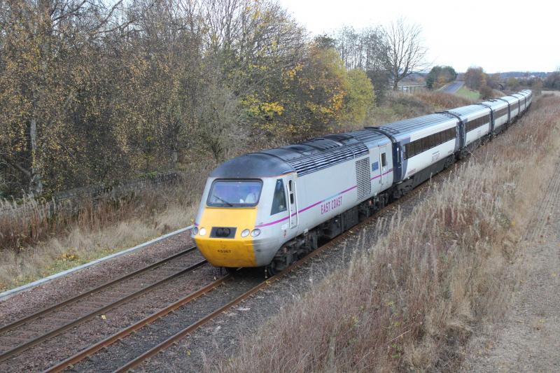 Photo of 43367 leading Chieftain_Inverness to Kings Cross