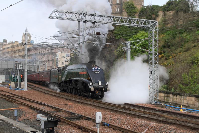 Photo of 60009 on 1Z28 in less steam