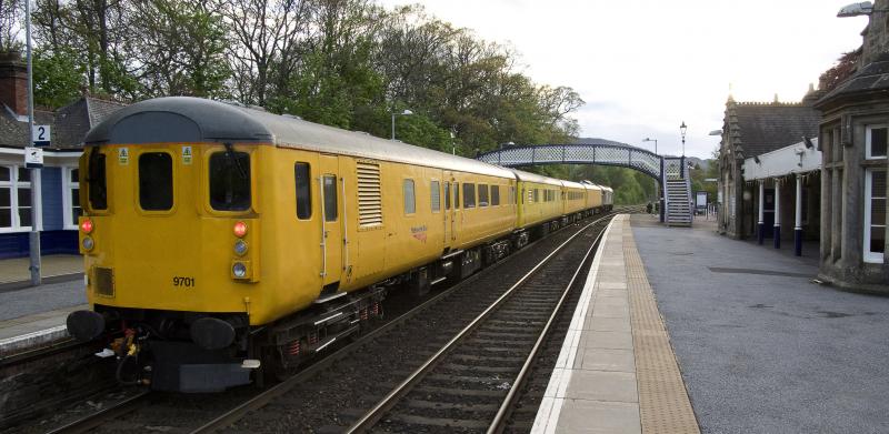 Photo of 37419 TEST TRAIN AT PITLOCHRY 10.5.14 (2).jpg