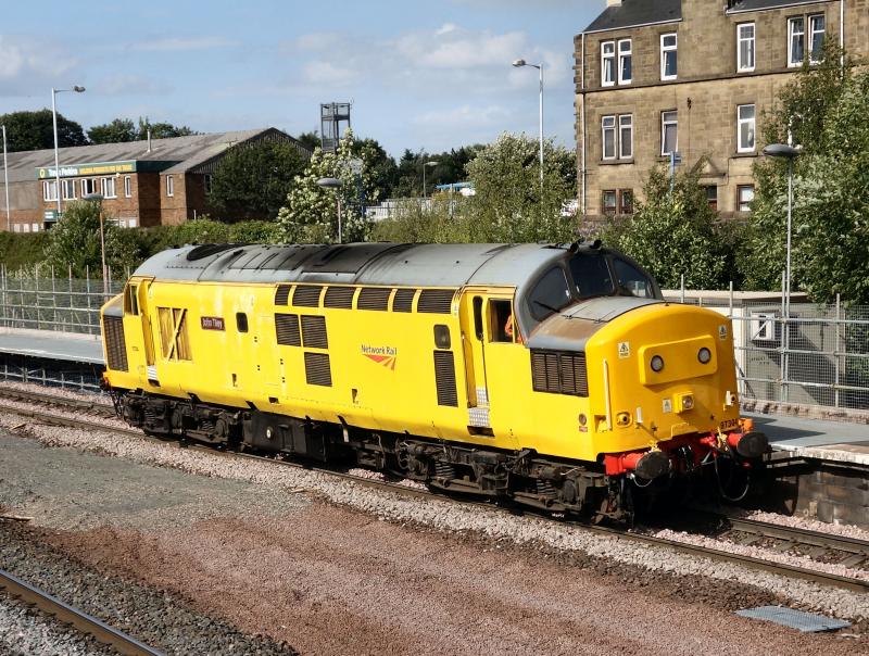 Photo of 97304 passes Larbert with 0Zxx for Millerhill.