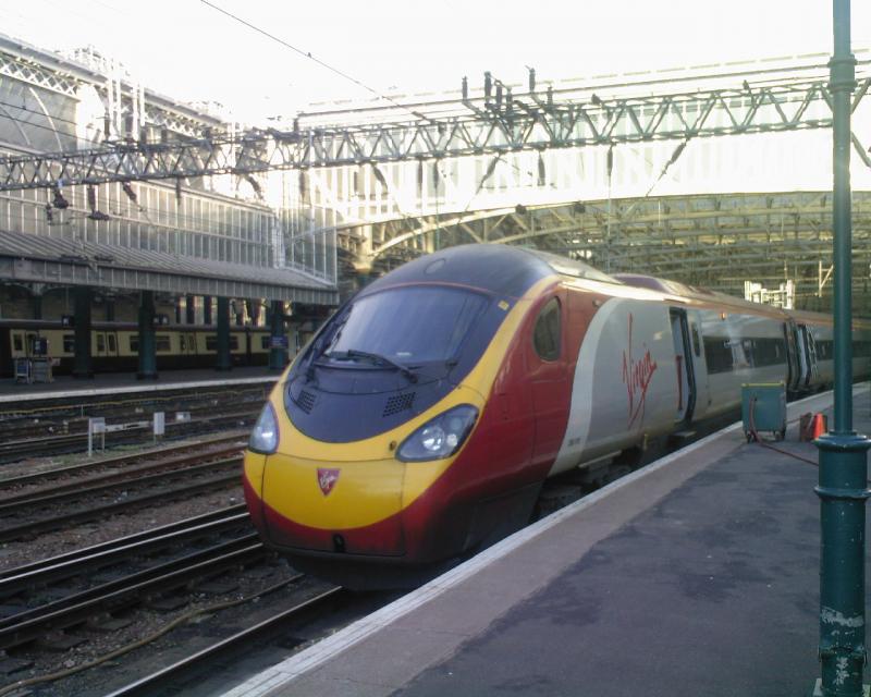 Photo of 390 at Glasgow Central