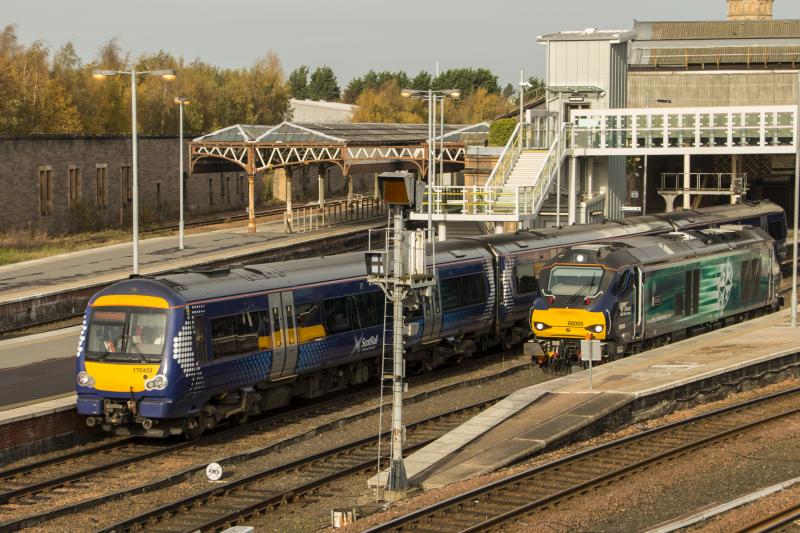 Photo of 68005 at Perth