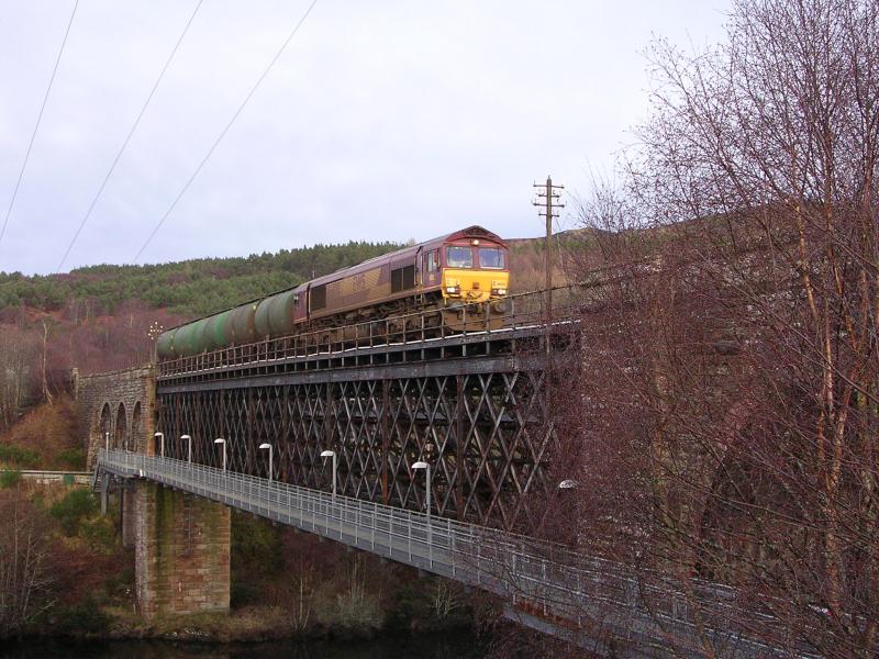 scot-rail.co.uk » Photo » Shin Viaduct - Lairg Tanks #2