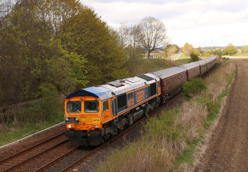 Photo of 1H82_Royal Scotsman_Kingussie to Dundee