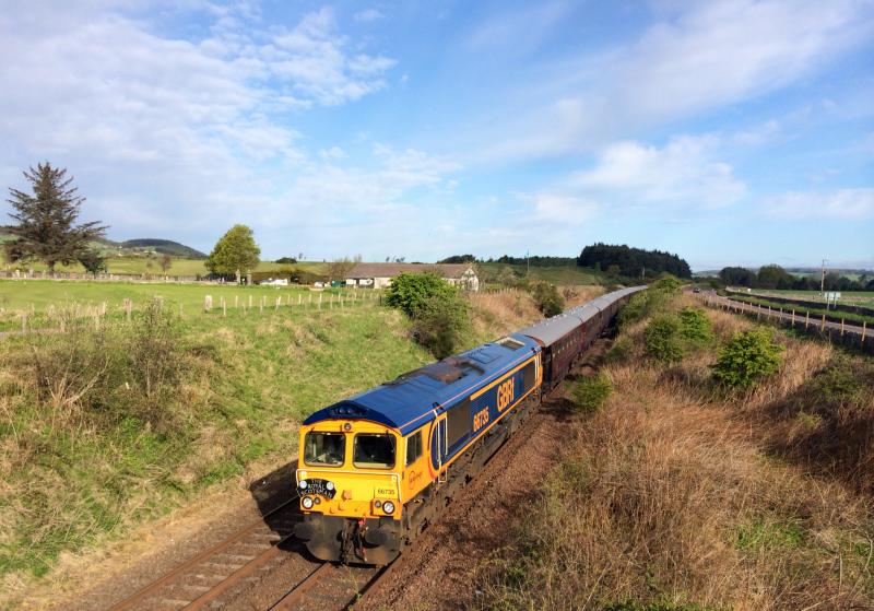 Photo of 66735 Royal Scotsman Leuchars 080515