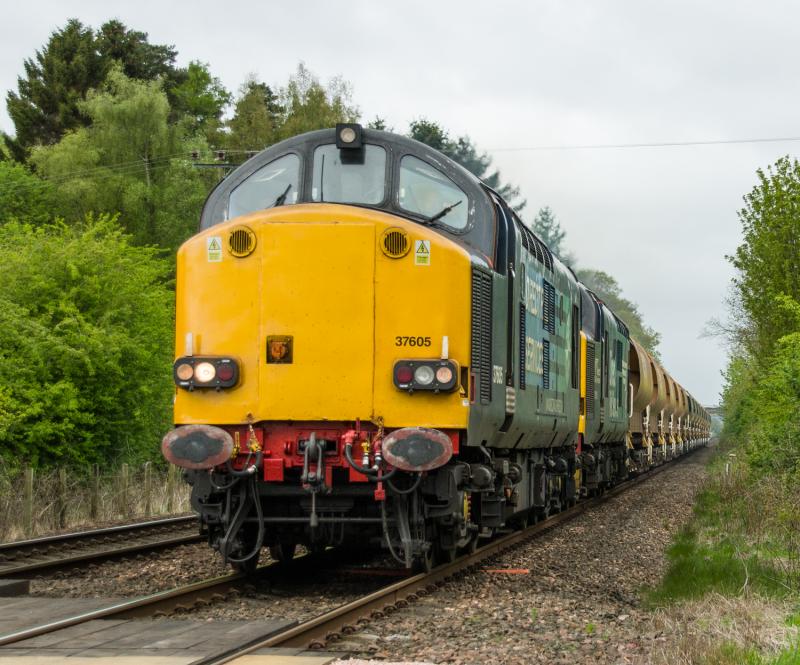 Photo of 37605/37218