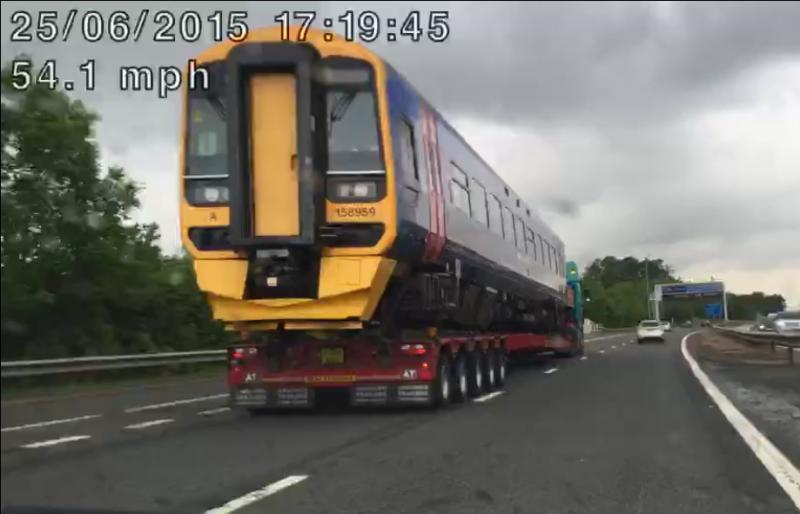 Photo of 158959 northbound M77 25 June 2015