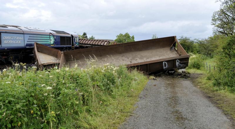 Photo of 66428's Wagons in the Dirt & Wagon Onto the Road