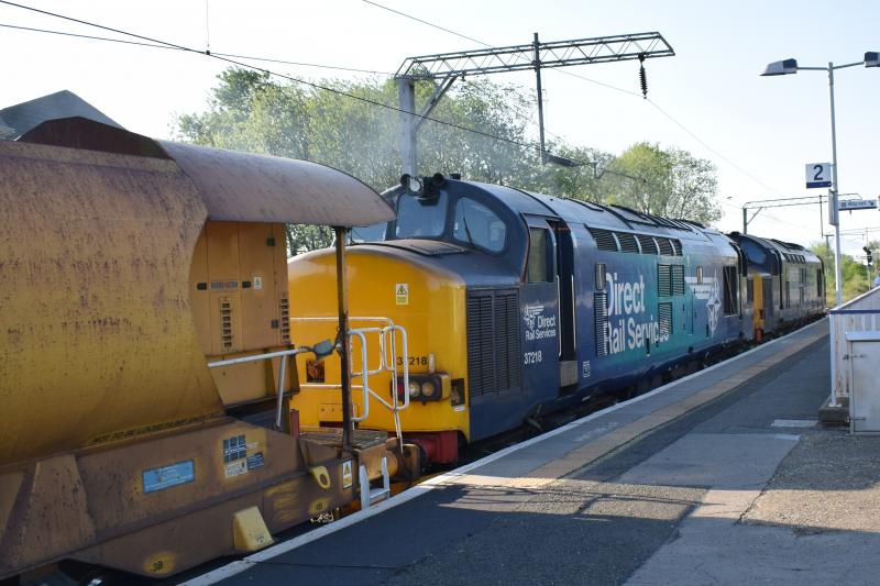 Photo of DRS Class 37s on 6K55 Dumbarton East