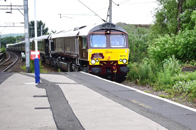 Photo of Royal Scotsman Dumbarton East 10 June 2016