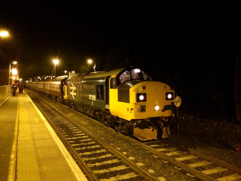 Photo of 37025 1Z38 160716 Linlithgow