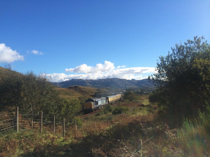 Photo of 37612 37601 011016 Morar