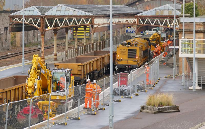 Photo of Perth Pl 5 and 6 worksite on 27/11/16