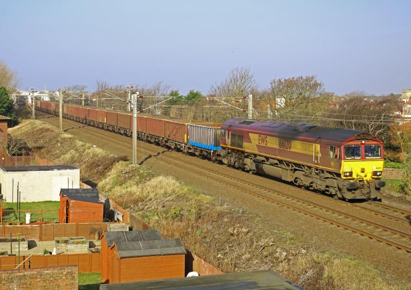 Photo of DBC 66120 on 6S13 at Troon