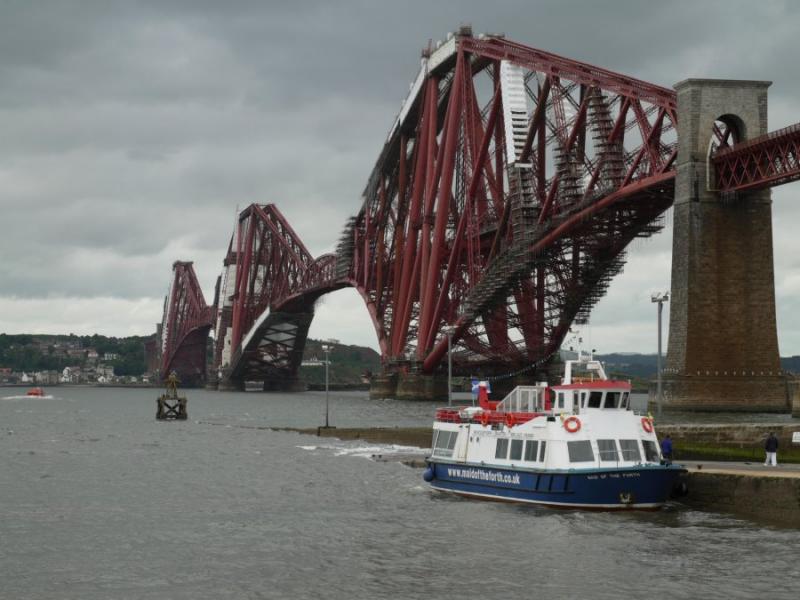 Photo of Forth Bridge 27 August 2008