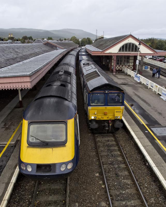 Photo of TESCO  TRAIN WITH 66422 PASSING 43146-139 AVIEMORE 9.10.19.jpg