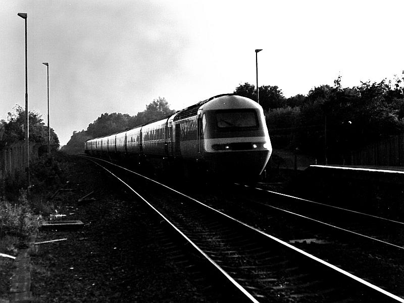 Photo of Class 254 on the Edinburgh - Glasgow